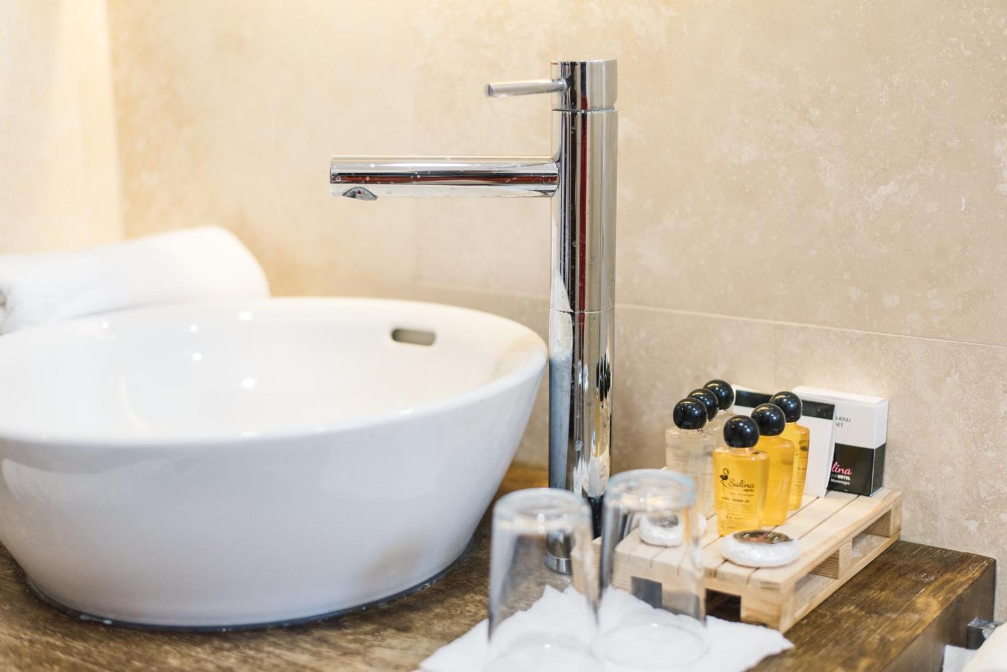 Boutique Hotel "Salina" Ulcinj Ngoại thất bức ảnh